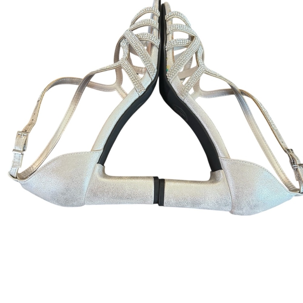 Bella Vita Aliette Silver Metallic Sandals Size 7.5 Wide Width - Picture 8 of 10